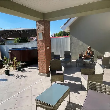 Nikolux Appartement *