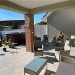 Nikolux Appartement *