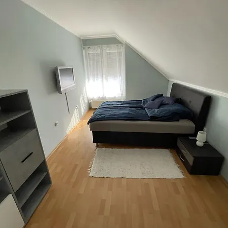 Nikolux Apartment *